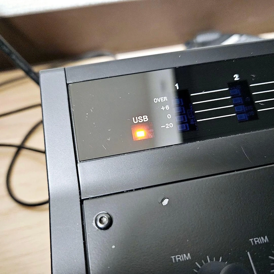 TASCAM M164-UF Tascam M-164UF Analog Mixer USB Audio Interface w/Accessories - image 3 of 4