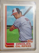 1982 Topps Traded Baseball Cards 17