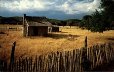 Cabin Texas Hill Country vintage postcard a309