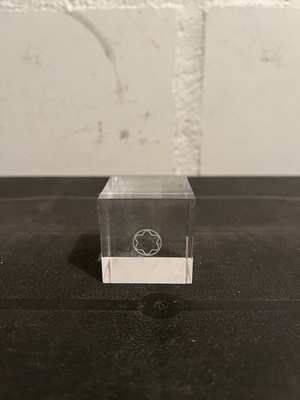 MONTBLANC / Acryl / Block Ständer / Maße / 4 x 4 cm / Deko / Sammler /