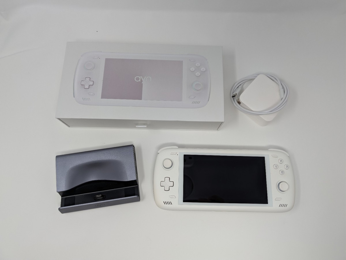 その他 ayn odin2 pro 12GB+Storage256GB AYN ODIN2 PRO 12GB・256GB ホワイト 【公式通販】