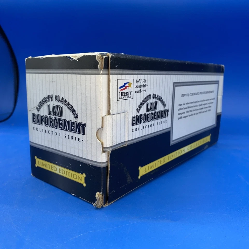 Liberty Classics Aplicación de la Ley Policía de Denver 1948 Ford Panel Diecast 1/7500 Foto 3 de 4