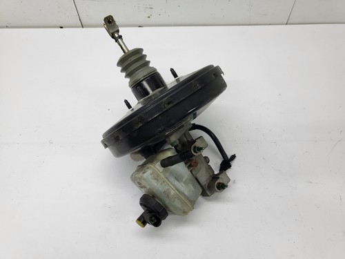 Dacia Logan - Bremskraftverstärker Hauptbremszylinder 472105499R (02)