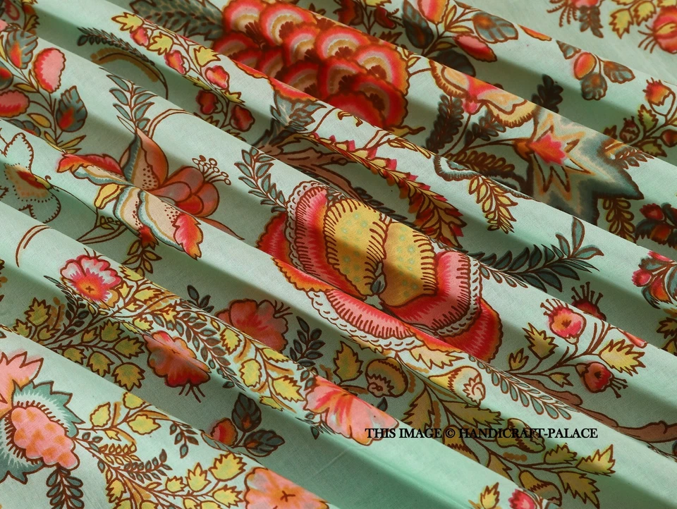 Hermosa tela de costura artesanal floral con estampado de bloques de algodón indio de 5 yardas verde Foto 3 de 4