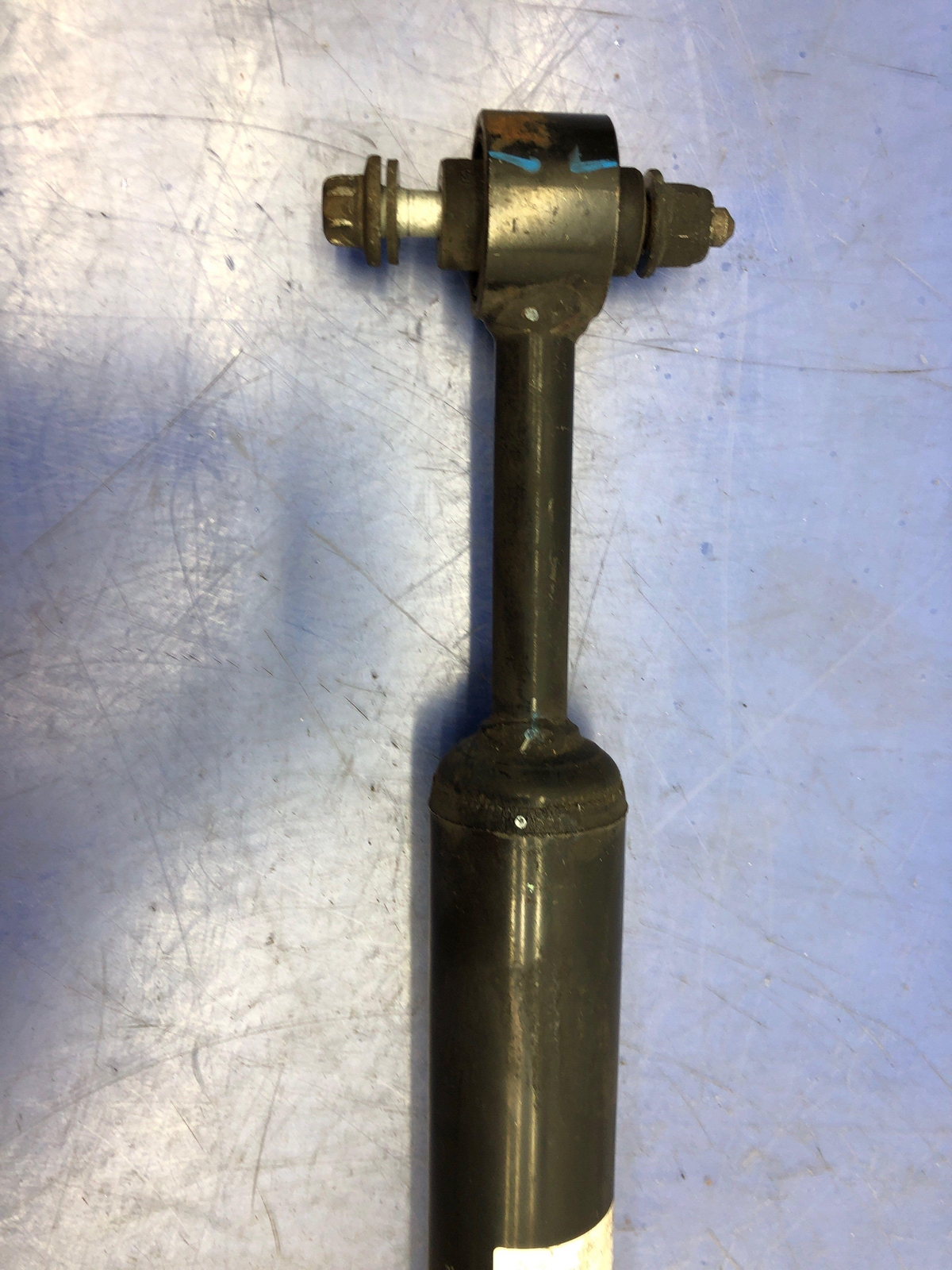 2014 - 2019 MASERATI GHIBLI OEM LH REAR LEFT STRUT SHOCK ABSORBER 6700088990