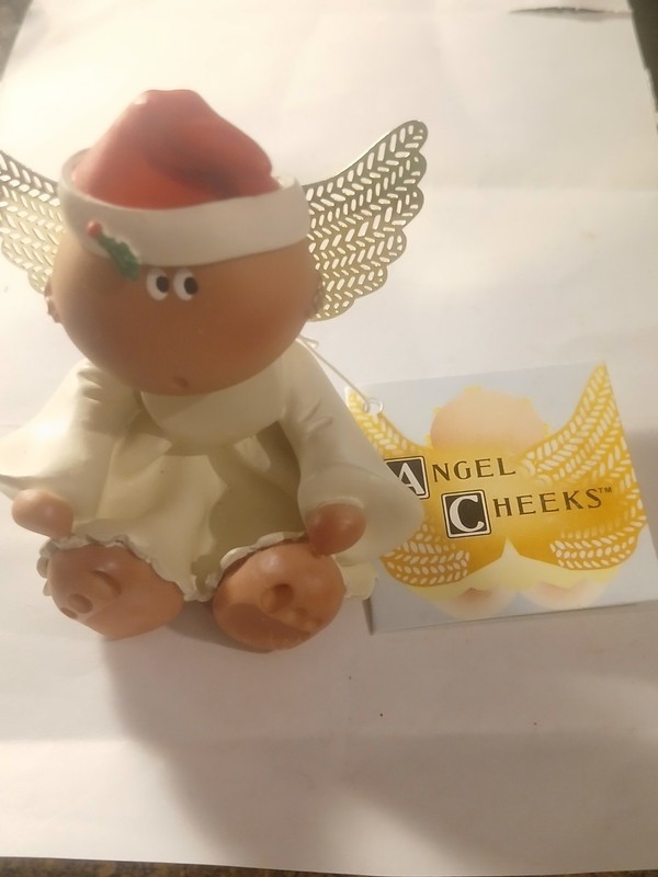 2001 Russ Berrie Angel Cheeks "Angel Wearing Santa Hat" Figurine with Gold Wings