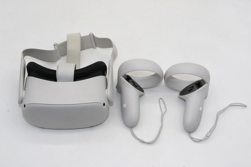 Meta Oculus Quest 2 128GB Advanced All-In-One VR Headset - White