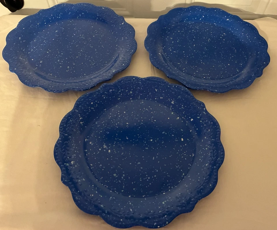 Lote de 3 platos de cena de melamina festoneada moteada azul cobalto mujer pionera Foto 3 de 4
