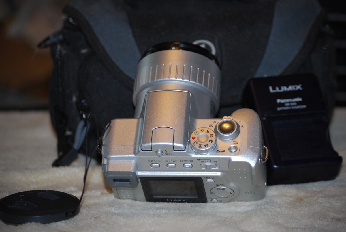Panasonic LUMIX DMC-FZ3 3.0MP Digital Camera - Silver for sale