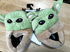 NWT STAR WARS Baby Yoda Slippers Kids Size L 9-10 Gripper Bottom