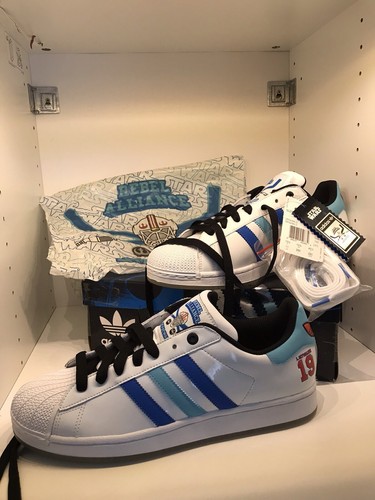 Adidas x Star Wars Originals Superstar 2 S.W.: BNIB: Rare: Rebel Alliance UK10.5 - Picture 1 of 12