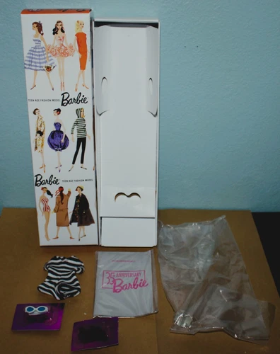 BARBIE 35th Anniversary 1959 DOLL VINTAGE REPRODUCTION KEEPSAKE BOX, Accessories