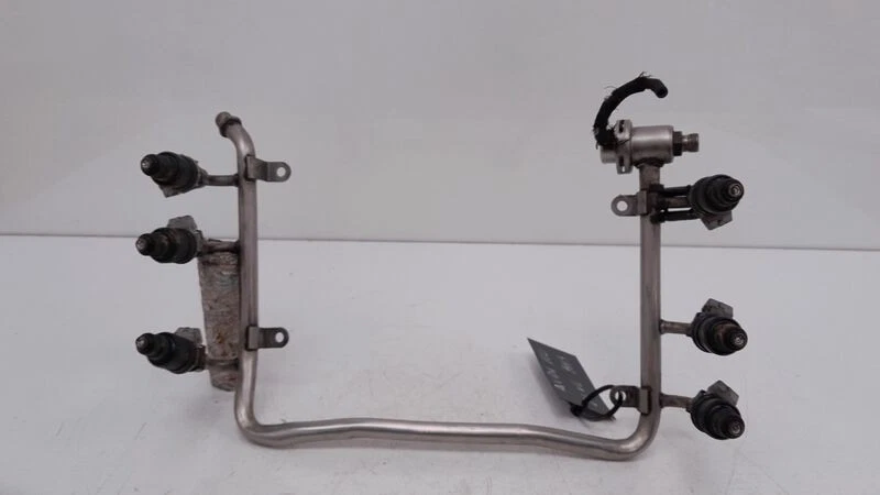 rampa inyección audi 100 berlina (c4) europa 1990 194296 1150424 Foto 2 de 4