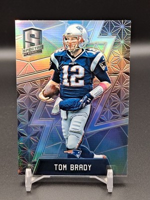 2016 Panini Spectra - Tom Brady #76 Jogging with Ball  #51 /99