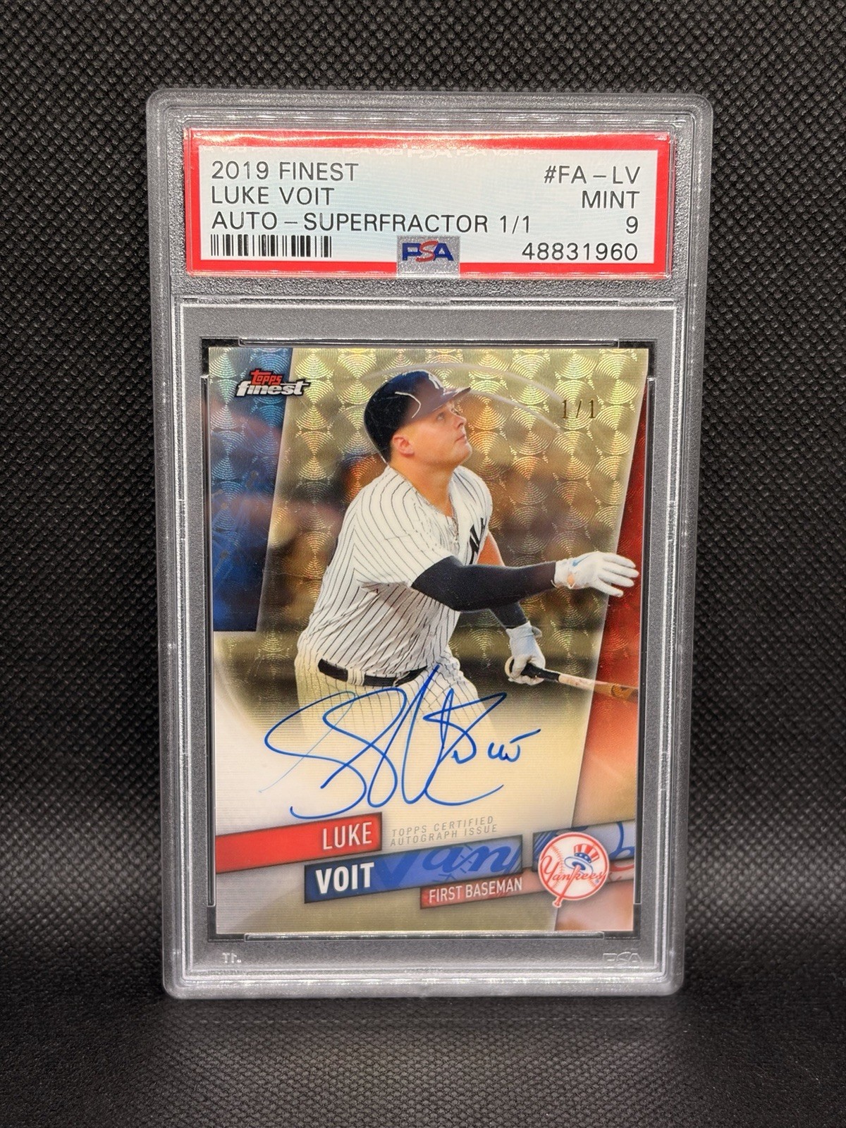 2019 Topps Finest - Autographs Luke Voit #FA-LV Superfractor 1/1 (AU) view 1