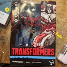 Transformers OPTIMUS PRIME SEALED  Studio Series War For Cybertron Action Figure