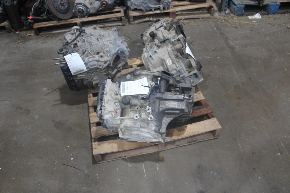Used Automatic Transmission Assembly fits: 2012 Chevrolet Equinox AT 6 Speed FWD Foto 3 de 4