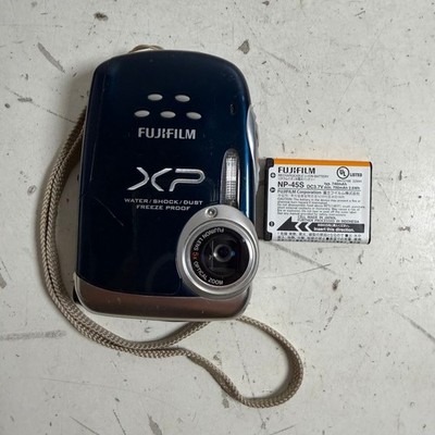 Fujifilm FinePix XP10 2.7'' LCD 12 MP 5x Optical Zoom Waterproof Digital Camera