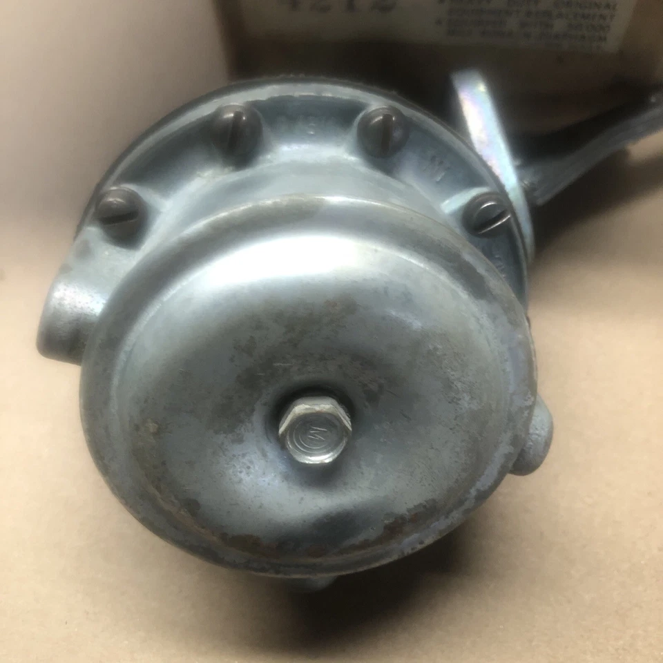 1955, 19,56, 1957 Ford Thunderbird bomba de combustível na caixa vintage nova 4212 - Imagem 3 de 4