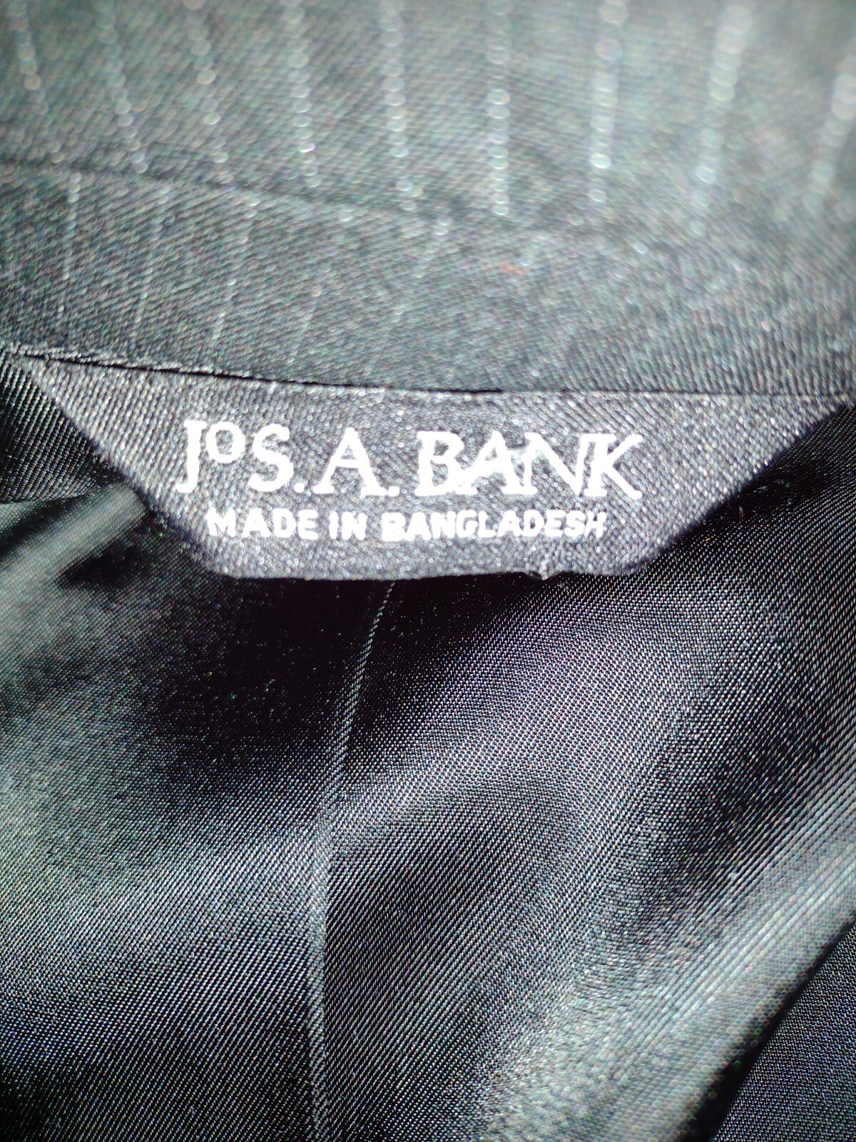 Jos A Banks Men's Black Suit And Pants Gem