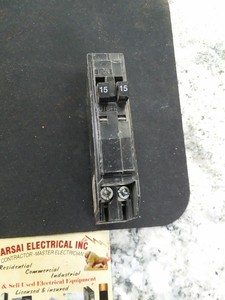 SQUARE D QOT1515 TWIN/ TANDEM/ CIRCUIT BREAKER W/ HOOK (BOX#49) | eBay