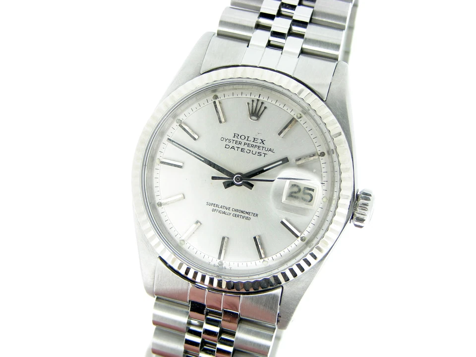 Reloj Rolex Datejust para hombre de acero inoxidable con bisel de oro blanco de 18 quilates esfera plateada 1601 Foto 3 de 4