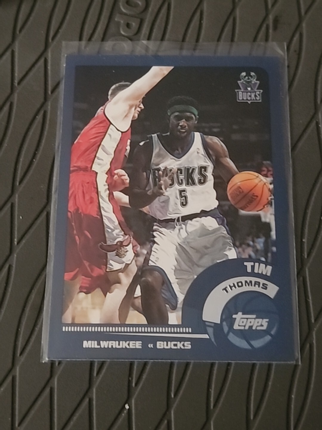 Tim Thomas 2002-03 TOPPS Basketball Card