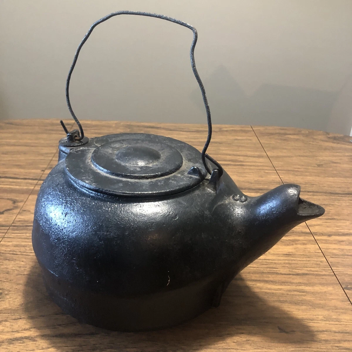 Vintage Cast Iron Campfire Tea Kettle Black Pot No. 8 with Swivel Lid Humidifier