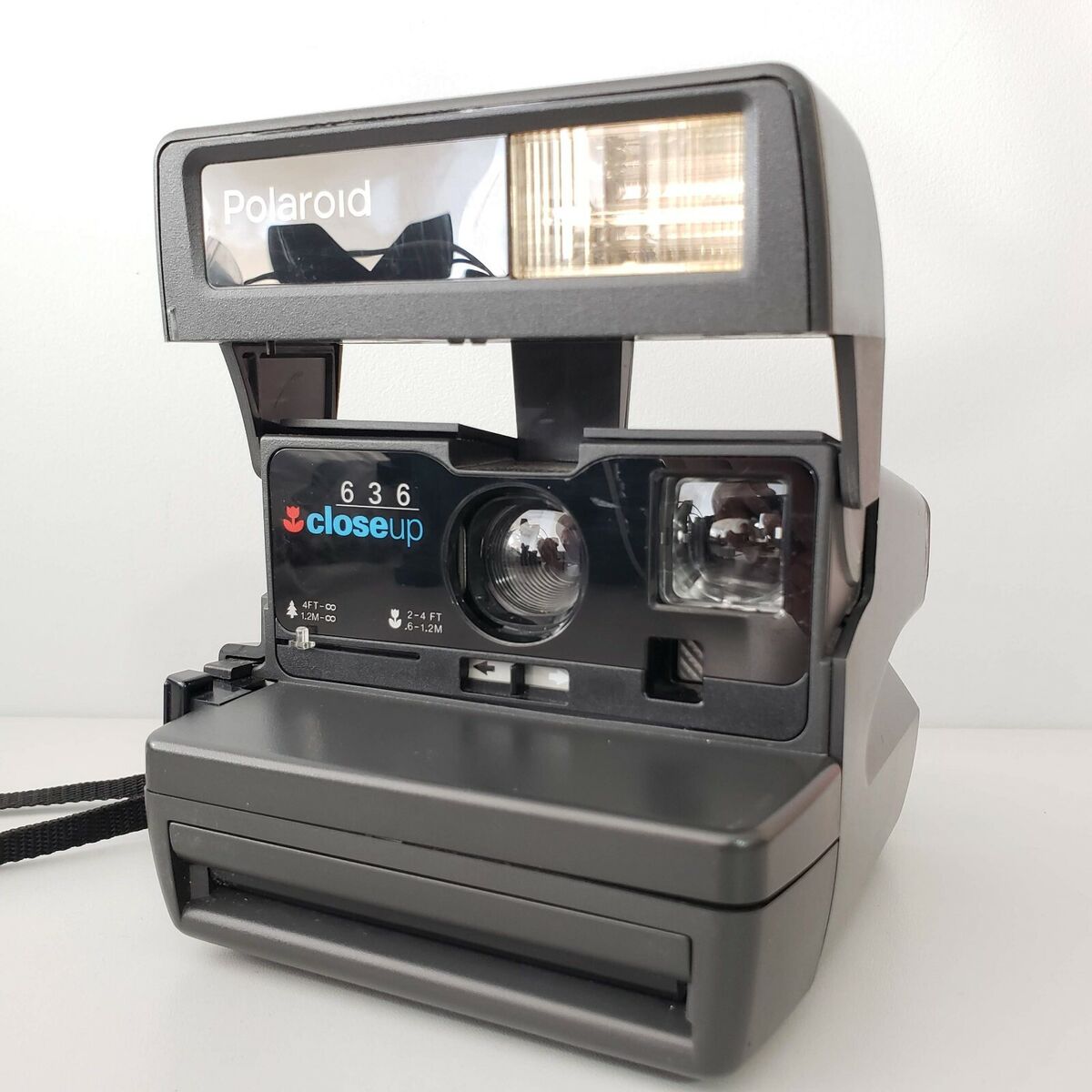 Polaroid One Step Close Up 636 Vintage Instant Camera