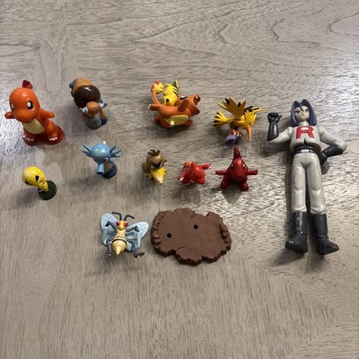 Lot of 11 Pokémon Figures & Toys   Mixed Characters   Play Set Bundle