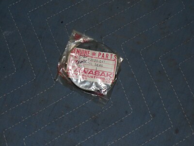 KAWASAKI S1 250 S2 350 S3 400 NOS LEFT CRANK SEAL