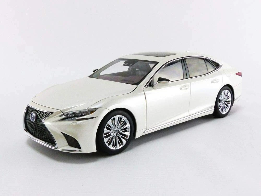 AUTOART 1/18 Lexus LS500H Metallic White Interior Color: Crimson & Black Co