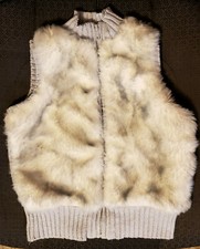 GYMBOREE   Girl  s Light Gray Faux Fur Zip-Up Sweater Vest   Size: Medium 7-8