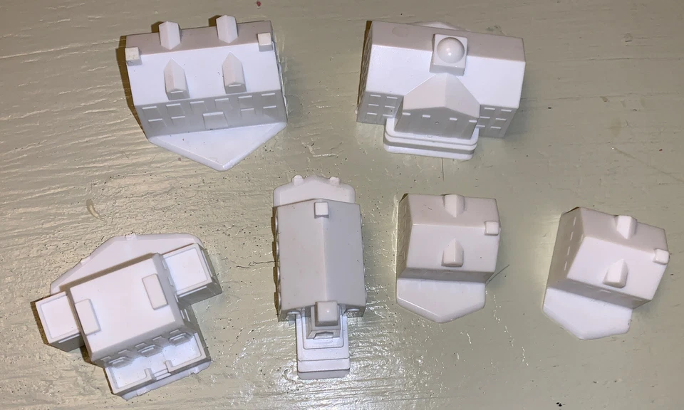 Vintage Milton Bradley The Game Of Life Replacement Piece Part 5 White Buildings - Image 4 of 4