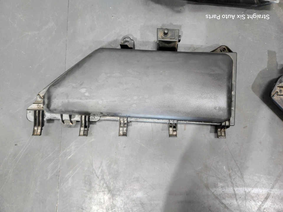 ✅ 04-10 OEM BMW E60 E61 E63 E64 M6 Cabin Air Filter Cowl Housing Lower Upper SET - Image 4 of 4