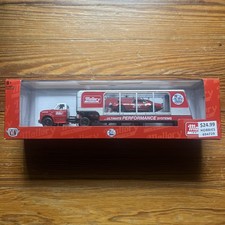 M2 MACHINES HAULER 1:64 1967 CHEVROLET TRUCK 1968 FIREBIRD 400 H.O R50