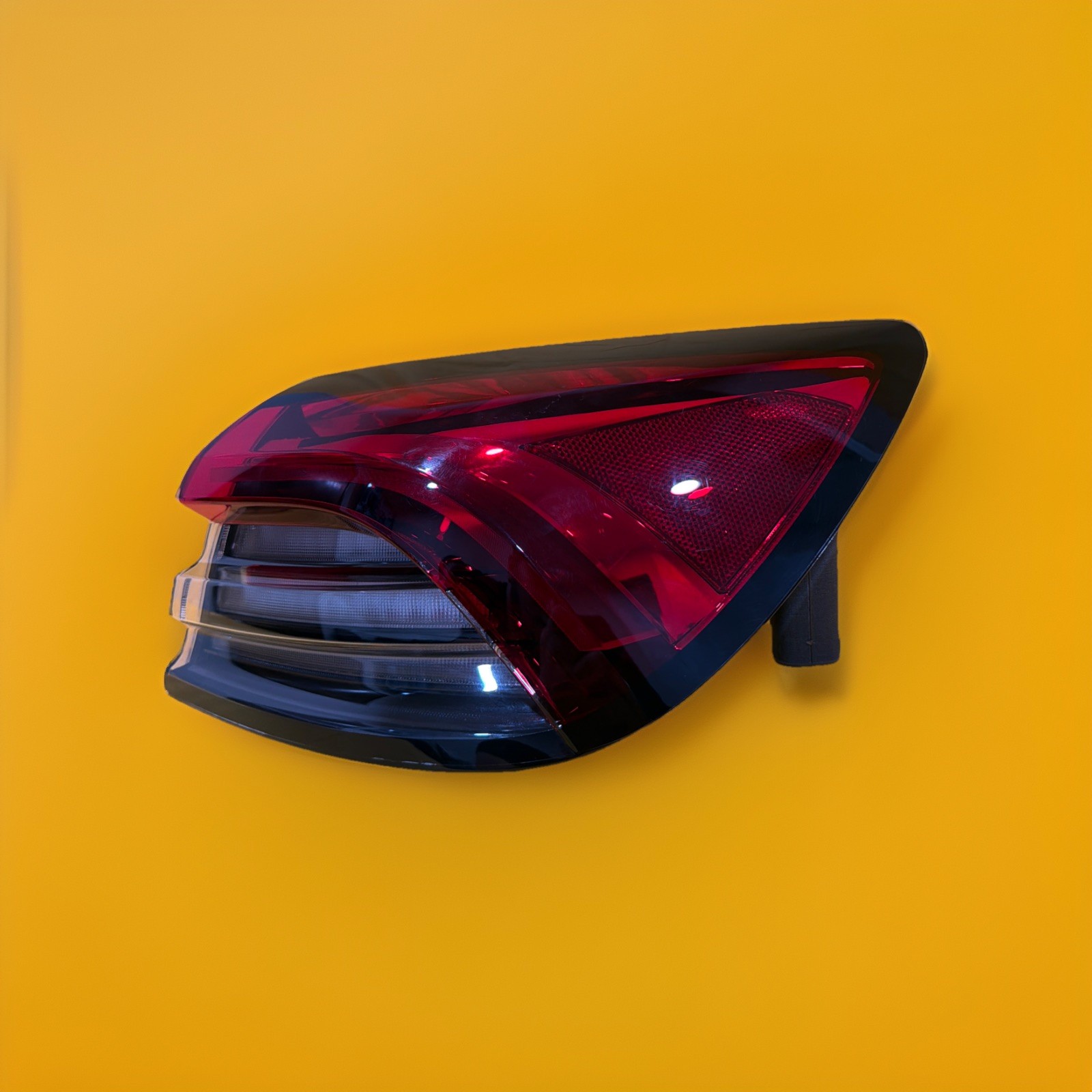 Maserati Quattroporte 2021-2022 RIGHT Tail light