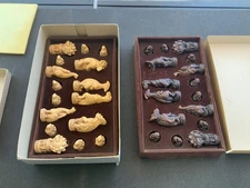 SAC Studio Anne Carlton Dinosaurs Chess Set Hand Crafted, Box, Complete