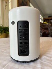 White 2013 Apple Mac Pro 2.7GHz 12-core / 128GB / 4TB / FirePro D700 2x6GB