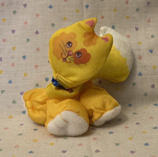 Vintage 1987 Fisher-Price Quaker Oats Smooshees Yellow Kitty Cat Plush 4”