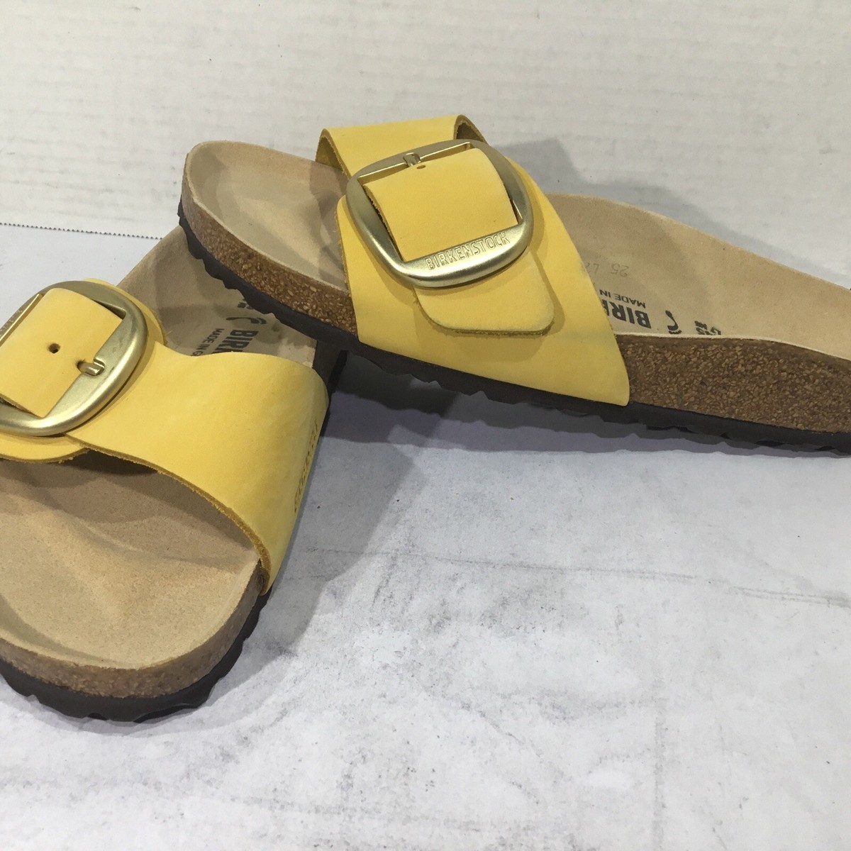 靴 BIRKENSTOCK Madrid Birkenstock Women's Madrid Big Buckle 1 Strap | SoftMoc.com