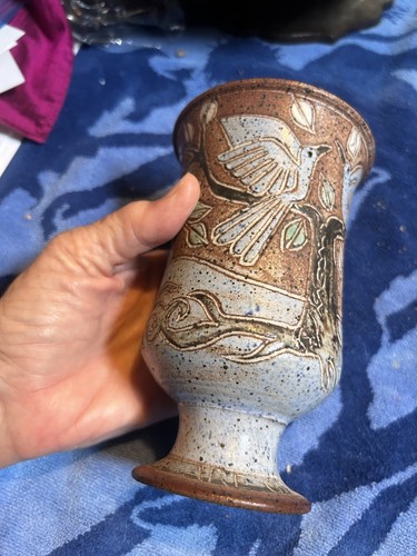 DAVID STEWART EARLY VASE Doves Of Peace Signed 1993 Stoneware - Picture 8 of 9