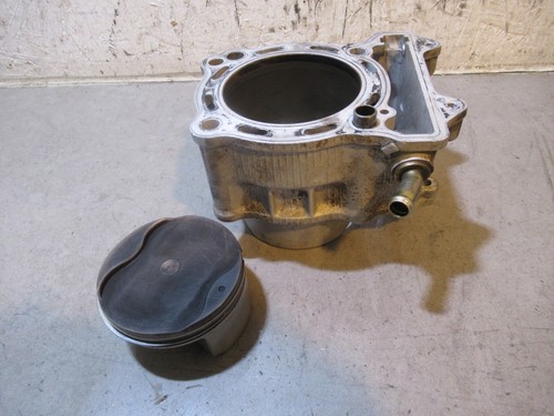 Suzuki DRZ400SM Cylinder Piston 2007 - Picture 1 of 6