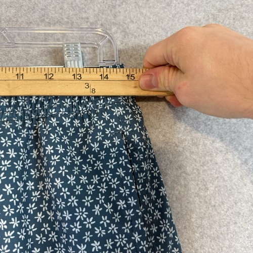 Vineyard Vines Boys Chappy Swim Trunks Blue floral Size M - Picture 5 of 7
