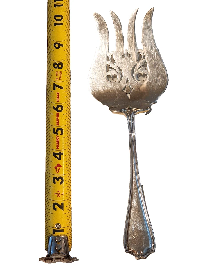 Tenedor para servir pescado de plata esterlina Hepplewhite de Reed and Barton perforado elegante Foto 2 de 4