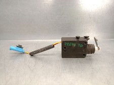 A4639068302 ZENTRALVERRIEGELUNGSMOTOR HINTEN RECHTS / A4639068302 / 5575066 F&Uuml;R