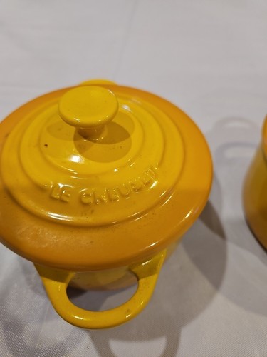 2 Le Creuset Petite Casserole 4" Mini Baking Cocotte Dijon Yellow - Picture 2 of 4