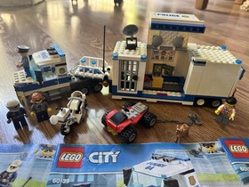 LEGO CITY: Mobile Command Center 60139 - Complete with Figurines and Manuals