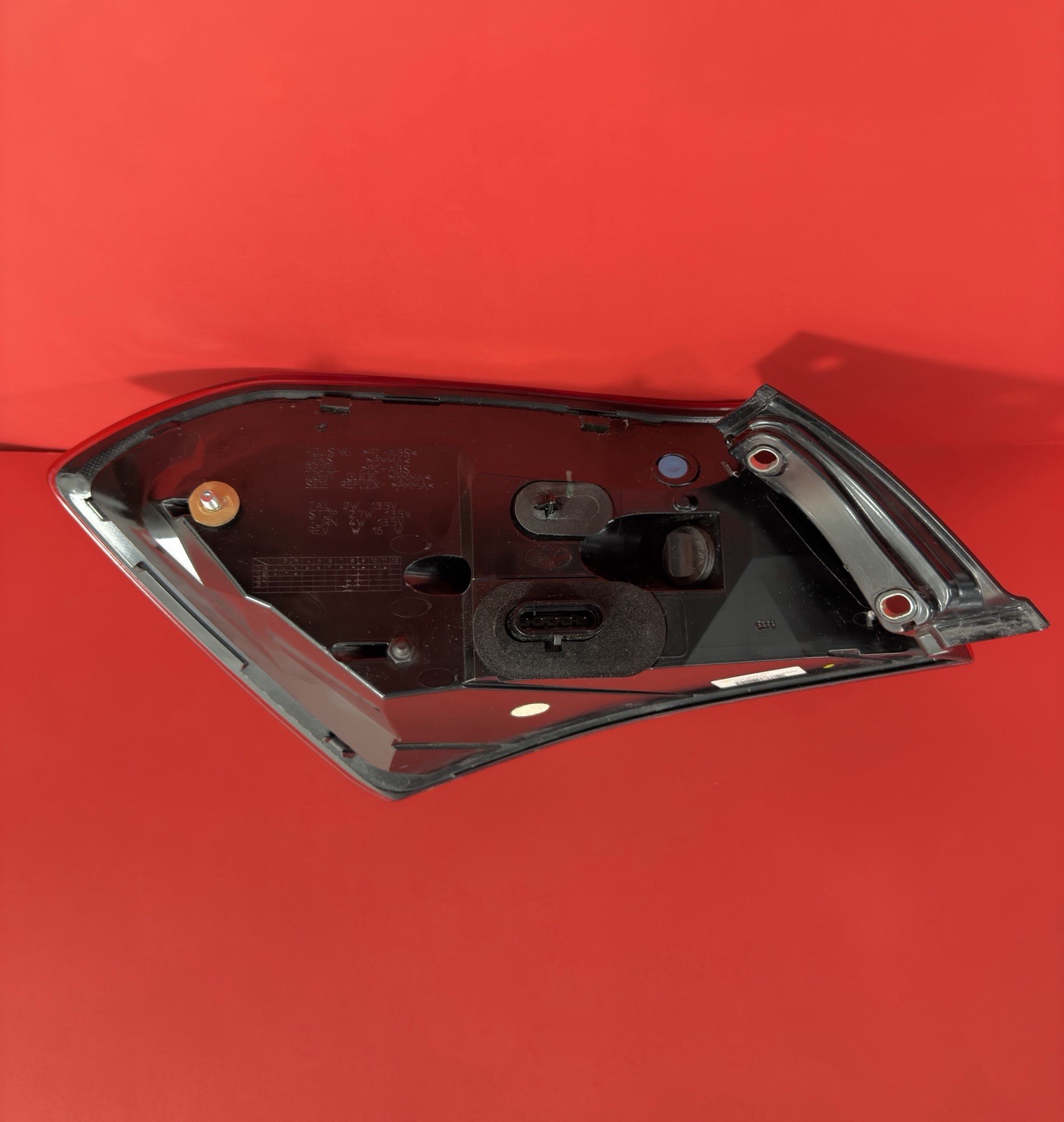Maserati Ghibli 2014-2021 Rear Right Outer Luggage compartment light