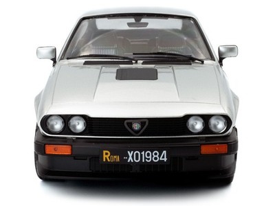 1984 ALFA ROMEO GTV6 SILVER 1/18 DIECAST MODEL CAR BY SOLIDO